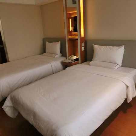 Ji Hotel Guangzhou Zhujiang New Town ภายนอก รูปภาพ