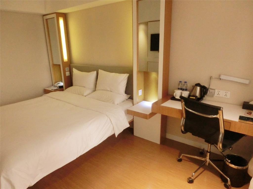 Ji Hotel Guangzhou Zhujiang New Town ห้อง รูปภาพ